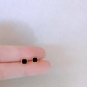 Black Round Mini Ear Studs Women's Sterling Silver Ear-caring