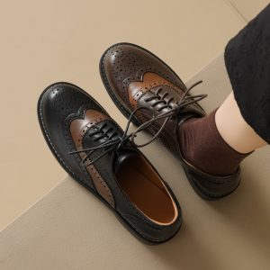 Sheepskin Stitching Retro Style Brogue Leather Shoes