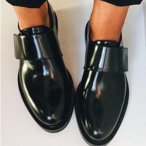 Round Head Velcro Plus Size Casual Pumps Women