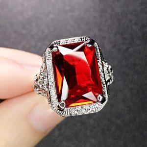 Women's Fashion New Pigeons-blood Ruby Ring