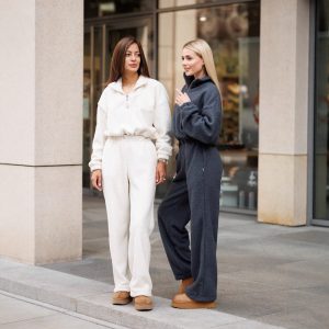 New Polar Fleece Suit Two-piece Long Sleeve Half Pull