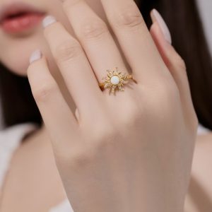 Women's Pure Silver Ring With Inlaid Sun Set