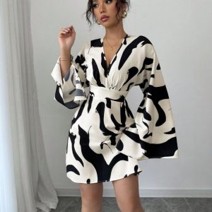 New V-neck Abstract Printing Bell Sleeve Waist Dress