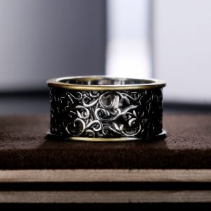 Creative Retro Hollow Pattern Alloy Men's Ring