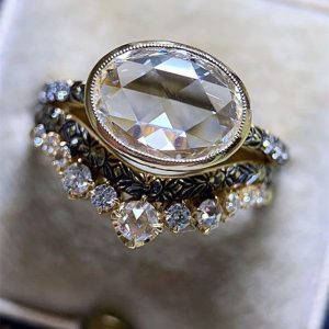 Golden Crown Inlaid With Diamond Oval Zirconia Ring Luxury Ring