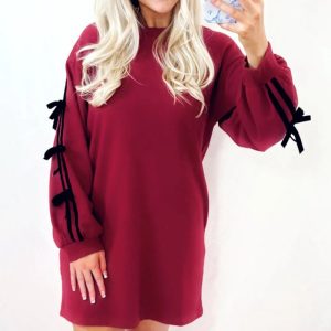 Racing Red Contrast Color Striped Bow Decoration Drop Shoulder Sweater