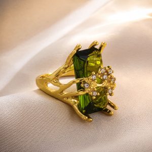 Lady's Inlaid Navy Blue Diamond Ring