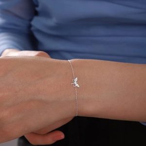 925 Sterling Silver Minimal Dragonfly Bracelet With White Zircon Stone