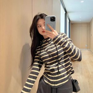 Women's Striped Long-sleeve Hooded Knit Sweatshirt Jacket