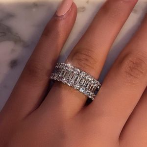 Wheel Of Ladies' Ring Inlaid With Stones