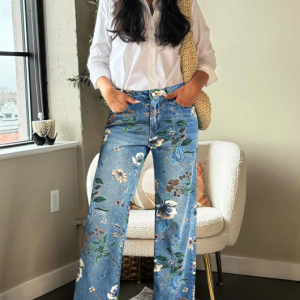 Women's Boho Floral Print Wide Leg Jeans, Mid-Rise Cropped Denim With All-Over Flower Pattern, Casual Summer Pants