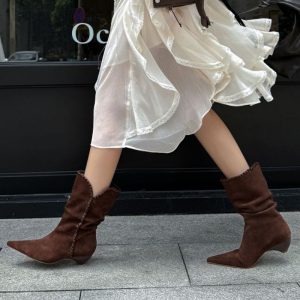 Pointed Toe Chunky Heel Brown Vintage Western Cowboy Boots
