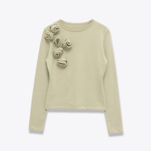 Women's Round Neck Floral Embellished Knit Sweater