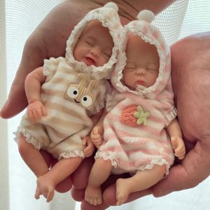 15CM Solid Silicone MINI Palm Doll Simulation Baby