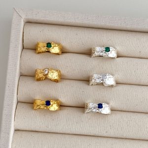 Niche Design High-end Irregular Texture Colored Diamond French Vintage Ring