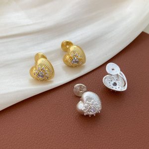 Versatile Earrings With A Sense Of Premium And Light Luxury