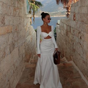 Long-sleeved Hollow-out New Women's Beach Dress