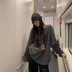 Loose Mid-length Outerwear And Innerwear Base Top