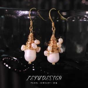 Natural Pearl Embellished Wire-wrapped Earrings Fresh And Sweet