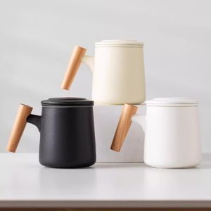 Simple Ceramic Tea-and-water-separating Office Mug With Lid And Filter