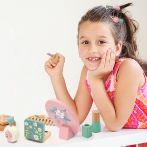 Girls' Playhouse Makeup Bag Simulation Makeup Toy Set