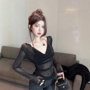 Clavicle-length Cropped Topbase Layer