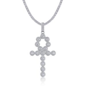 The Key To Holy Radiance - A Fashionable And Trendy Necklace Pendant Set With Top-quality Moissanite S925 In Silver And Platinum-plated. It Can Be Tested With A Diamond Pen