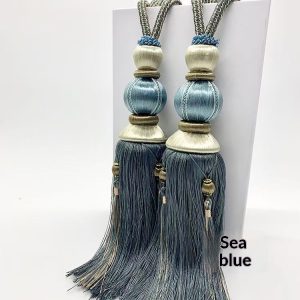 High Quality Curtain Lantern Hanging Spike Ball Accessories