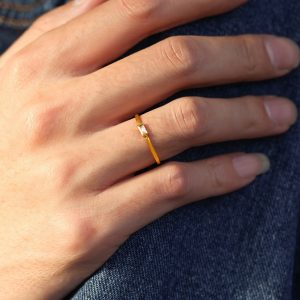 Stainless Steel Rectangular 5A Zircon Delicate Ring For Women