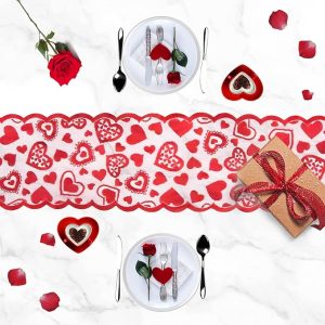 1 Valentine's Day Decorative Tablecloth, 13 X 72 Inch Lace Heart-shaped Tablecloth, Suitable For Wedding Parties